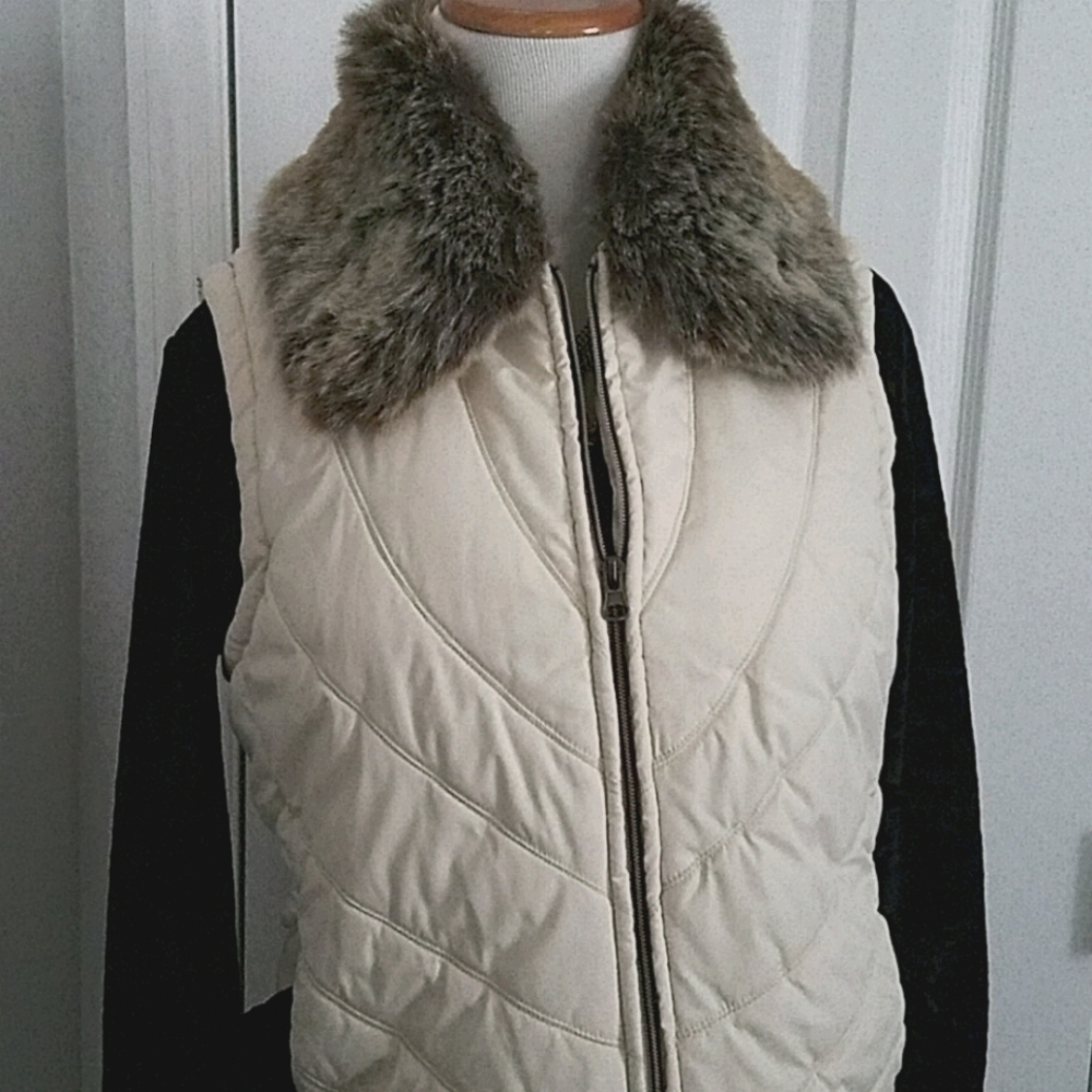 Faux Fur Removable Collar M Vest Ski winter white